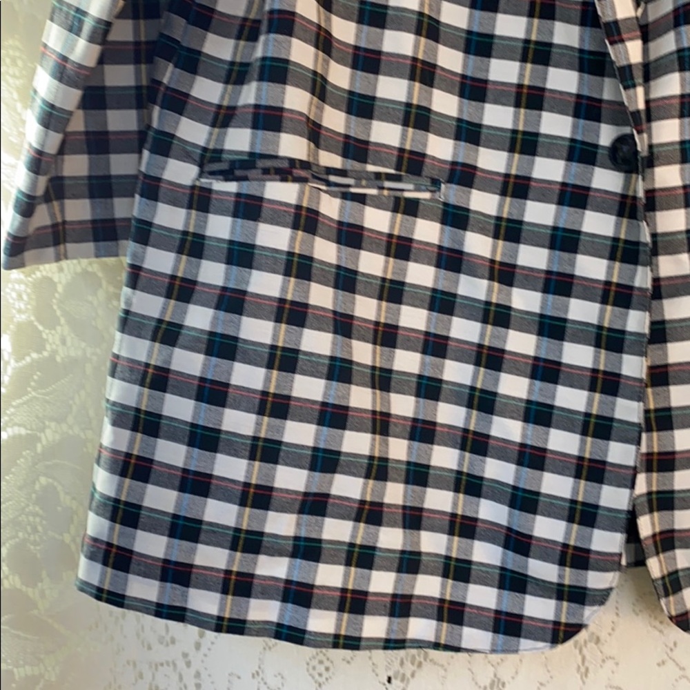 Blazer - Picture 10 of 14